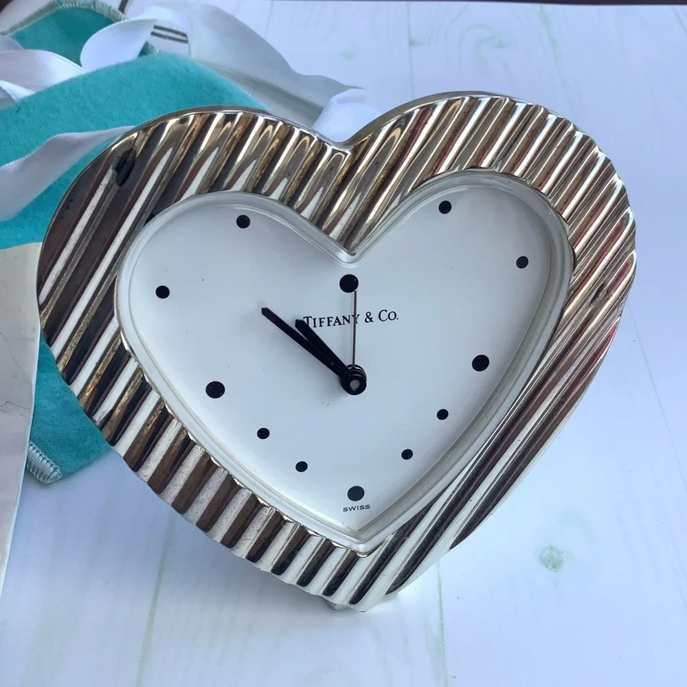 Authentic Tiffany & Co. Heart-Shaped Silver Table Clock🩵🤍🩵